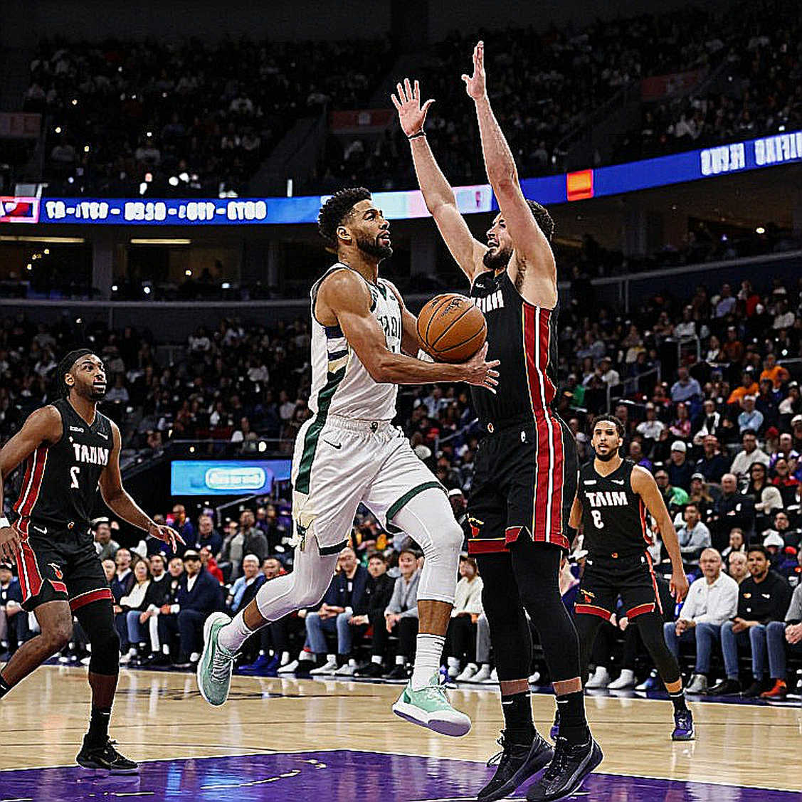 Lakers xây lại quanh Luka Doncic: Khi đội bóng vĩ đại nhất NBA cược cả tương lai vào một người 26 tuổi