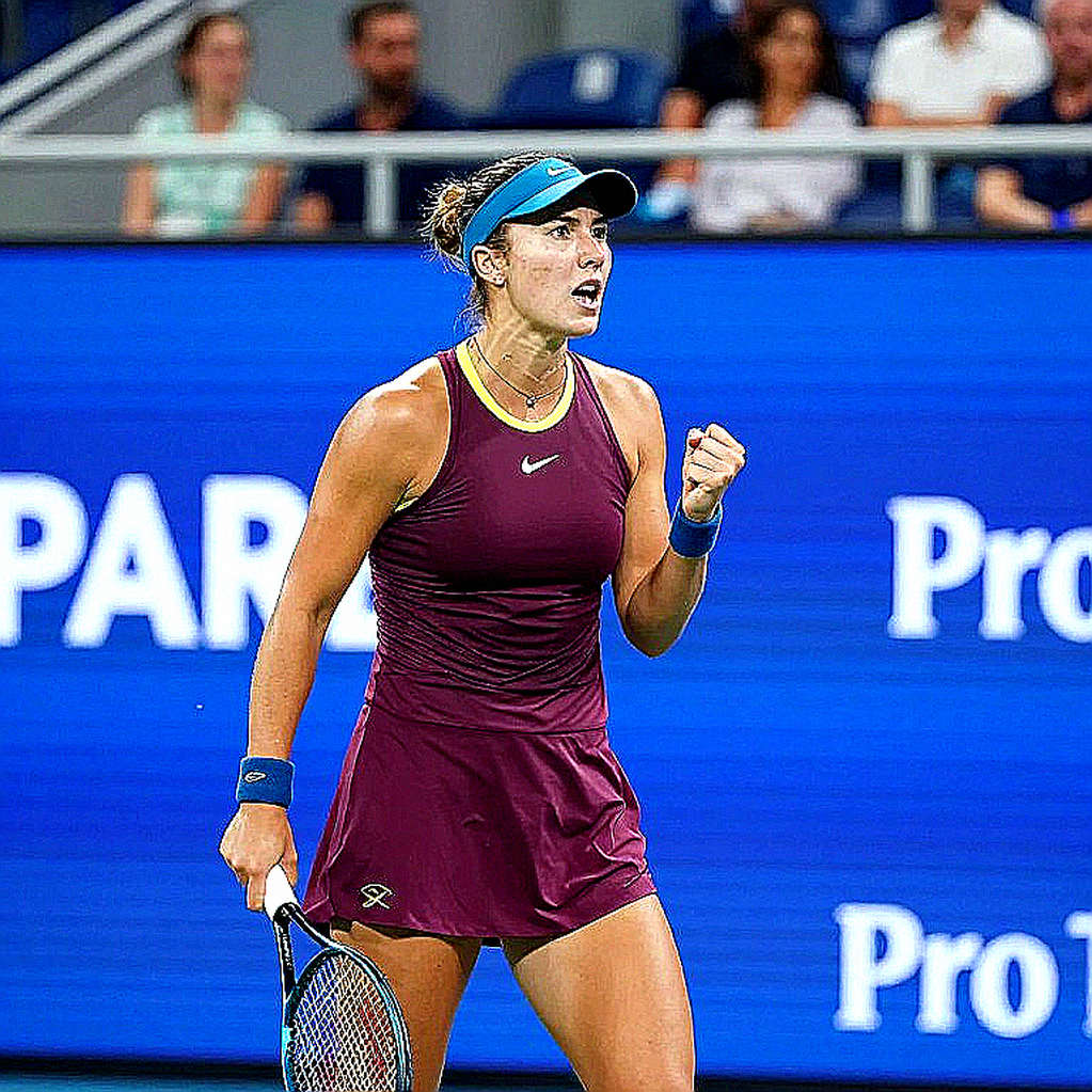 Sabalenka vượt qua Noskova trong set ba định mệnh: Cú ace giao bóng thứ hai và nhịp im lặng của quần vợt