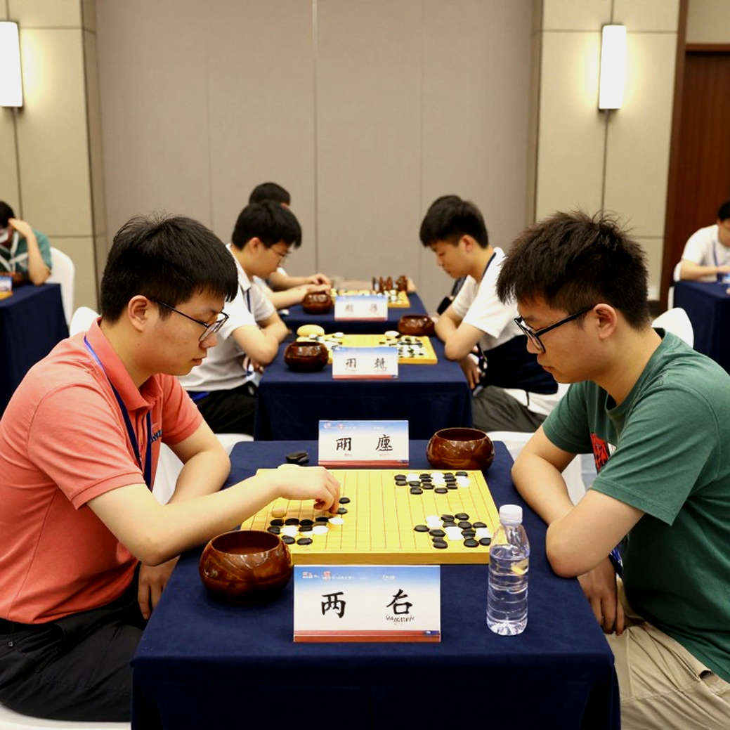 ChessBase Magazine 225: Bent Larsen, Prague 2026 và bài học từ những ván cờ ngắn