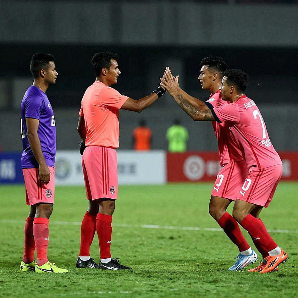ASIAD 20, September 25: Two Football Quarter-Finals on One Day and Vietnam's Conversion Problem ASIAD 20, September 25: Two Football Quarter-Finals on One Day and Vietnam's Conversion Problem