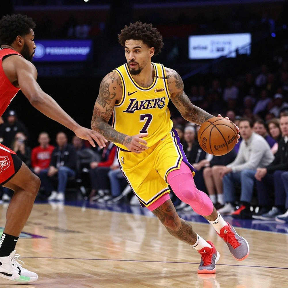 Pablo Laso và tuyên bố về Mike James: 'Chỉ có Mike James mới ngăn được Mike James'