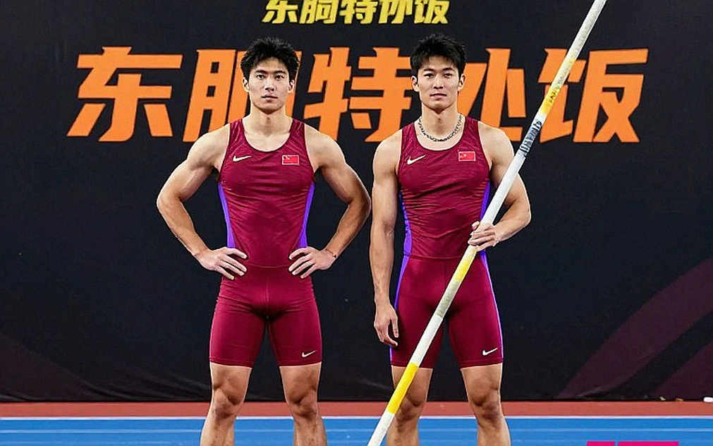 Bảng tin rỗng: khi ngành thể thao lấp khoảng trống bằng niềm tin Bảng tin rỗng: khi ngành thể thao lấp khoảng trống bằng niềm tin
